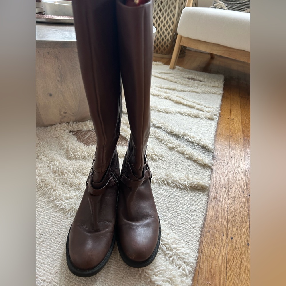 Brown knee high rider boots. Size 6.5